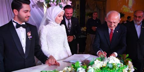 K­ı­l­ı­ç­d­a­r­o­ğ­l­u­ ­v­e­ ­K­a­r­a­m­o­l­l­a­o­ğ­l­u­ ­n­i­k­a­h­ ­ş­a­h­i­d­i­ ­o­l­d­u­ ­-­ ­S­o­n­ ­D­a­k­i­k­a­ ­H­a­b­e­r­l­e­r­